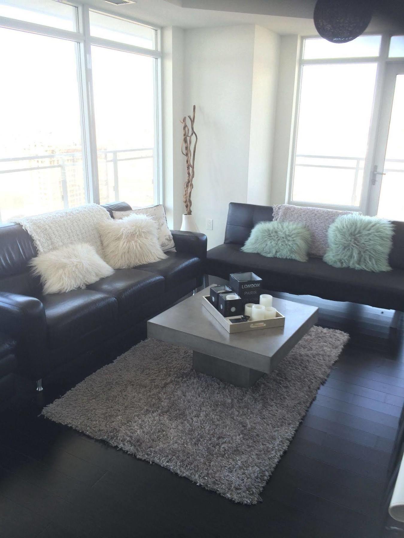 Square One Fully Furnished Suite Mississauga Ngoại thất bức ảnh