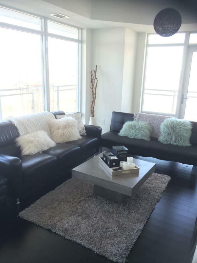 Square One Fully Furnished Suite Mississauga Ngoại thất bức ảnh